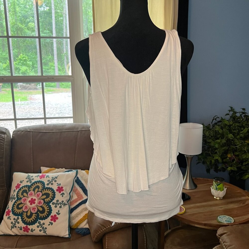 Women's Old Navy Ruffle Sleeveless Top